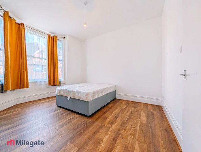 2 Bedroom Flat To Rent In Norfolk Road, Thornton Heath, CR7