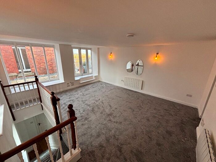 3 Bedroom Apartment To Rent In The Royal, Wilton Place, Manchester, M3