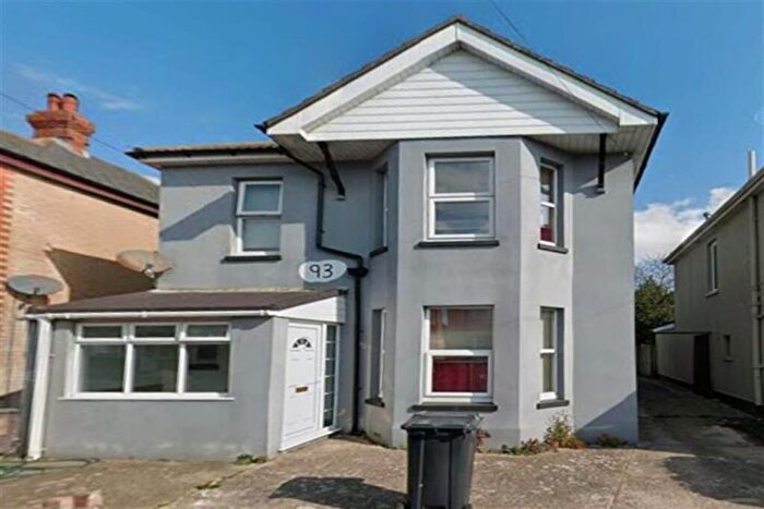 5 Bedroom House To Rent In Bedroom Detached House In Ensbury Park, BH9