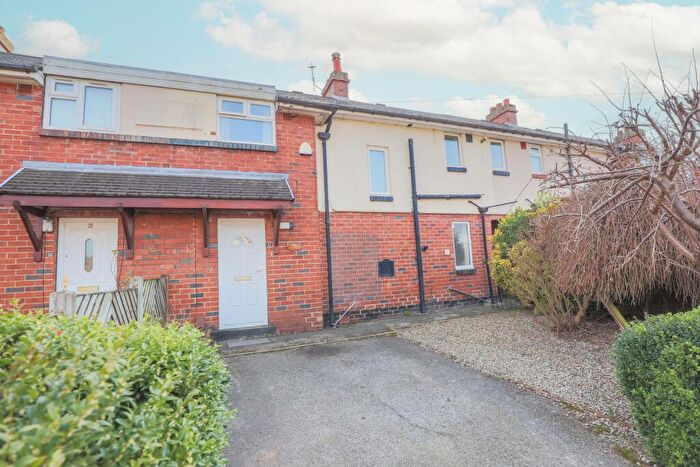 3 Bedroom Terraced House To Rent In Potternewton Avenue, Leeds, LS7
