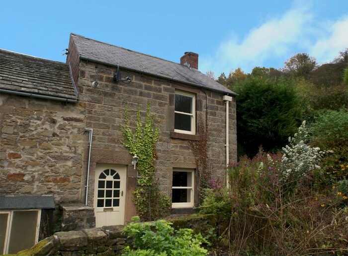 2 Bedroom Semi-Detached House To Rent In Starkholmes Road, Starkholmes, Matlock, DE4