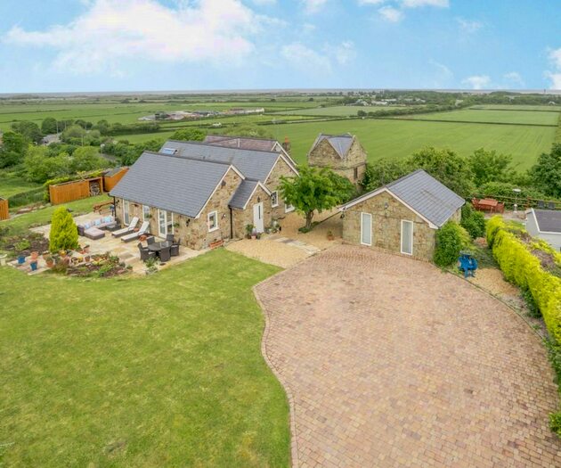 2 Bedroom Bungalow For Sale In Tanlan, Ffynnongroyw, Holywell, Clwyd, CH8