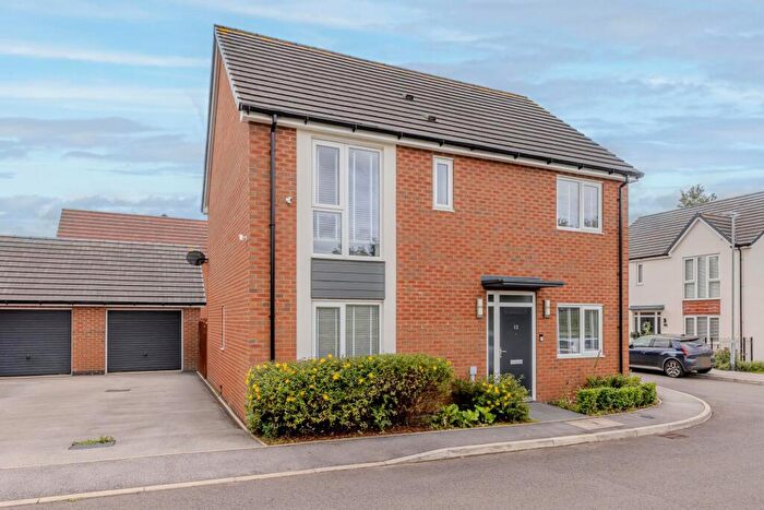 4 Bedroom Detached House For Sale In Harold Evans Close, Stoke-On-Trent, ST4