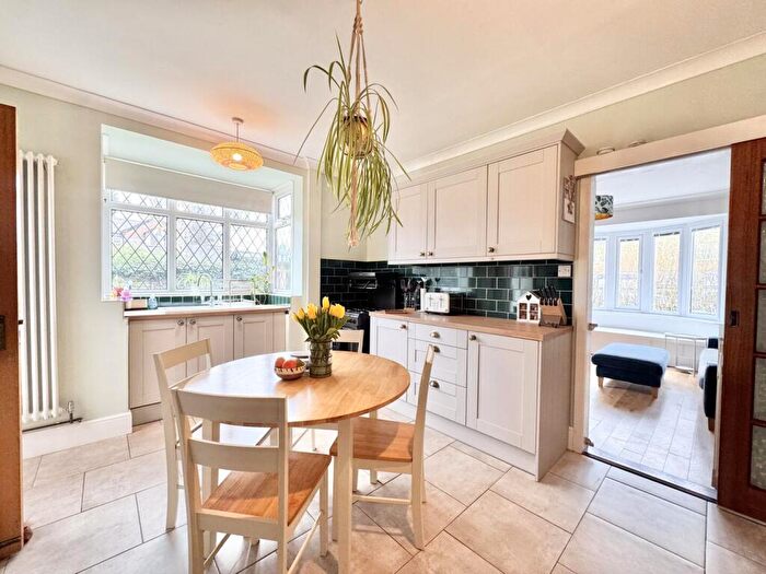 2 Bedroom Detached Bungalow For Sale In Detached Bungalow Grange Drive, Glen Parva, Leicester, LE2