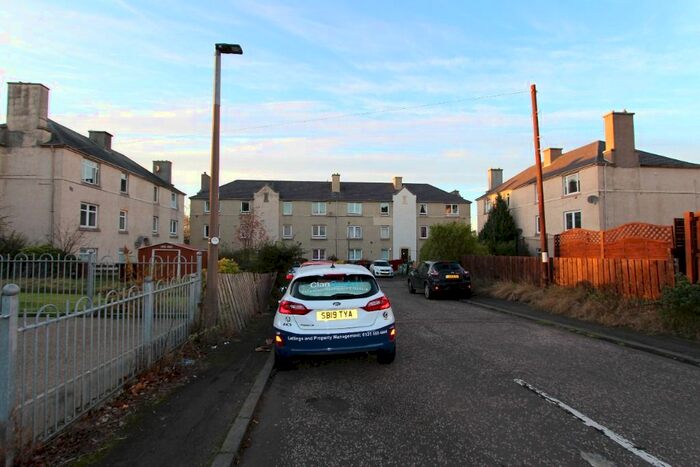 2 Bedroom Flat To Rent In Hutchison Road, Slateford, Edinburgh, EH14