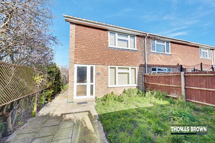 2 Bedroom End Terrace House For Sale In Stowting Road, Orpington, BR6
