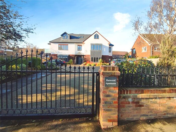2 Bedroom Apartment For Sale In Woodlands Avenue, Rustington, Littlehampton, BN16