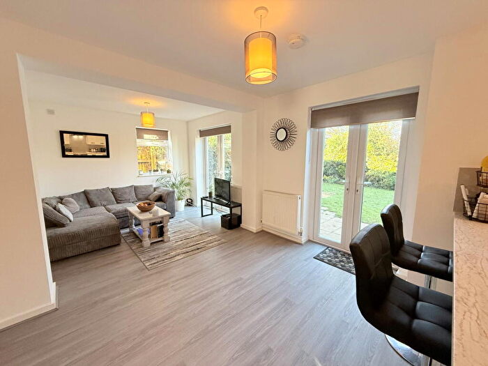 4 Bedroom Detached House For Sale In Raddington Drive, Solihull, B92