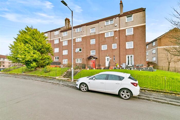 3 Bedroom Flat For Sale In Watchmeal Crescent, Clydebank, G81