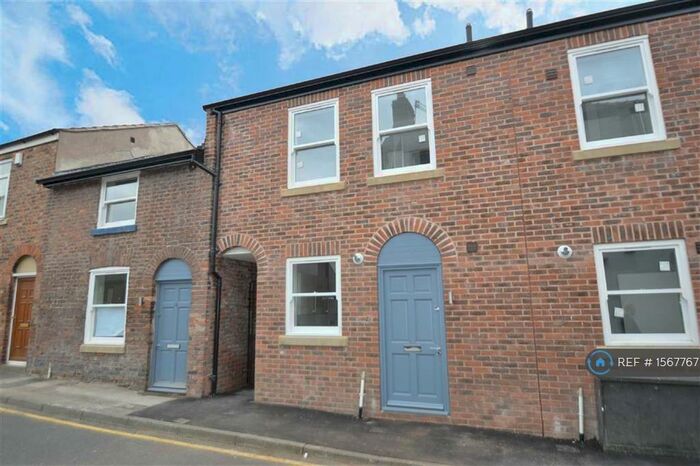 2 Bedroom Terraced House To Rent In Pierce Street, Macclesfield, SK11