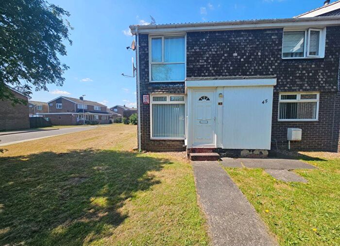 2 Bedroom Flat For Sale In Highburn, Cramlington, NE23