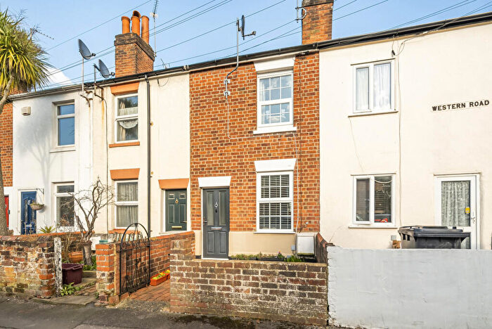 2 Bedroom Terraced House For Sale In Western Road, Reading, RG1