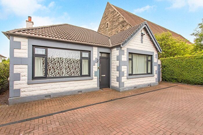 3 Bedroom Detached Bungalow For Sale In Glasgow Road, Edinburgh, EH12