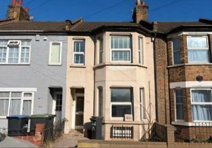 4 Bedroom Terraced House For Sale In Montagu Road, Edmonton, London, N18