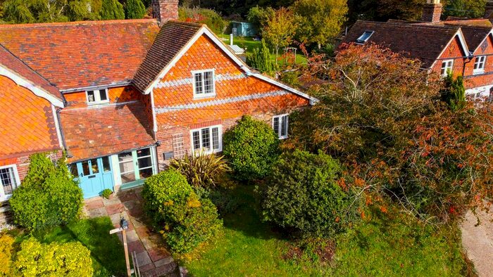 3 Bedroom Semi-Detached House For Sale In Netherfield Hill, Battle, TN33