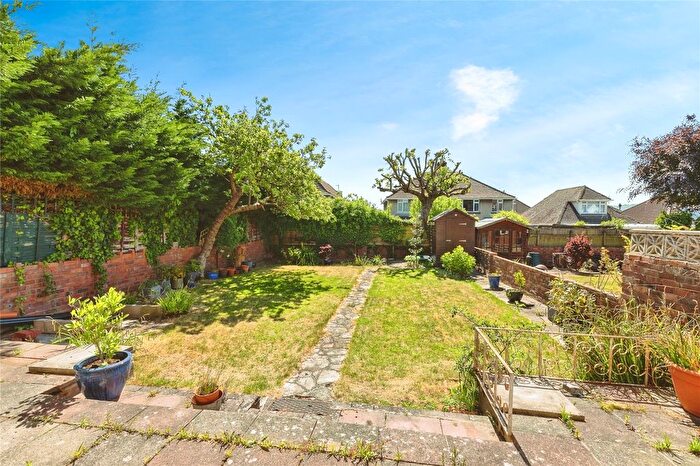 5 Bedroom Semi-Detached House For Sale In Bridgwater Road, Bristol, BS13