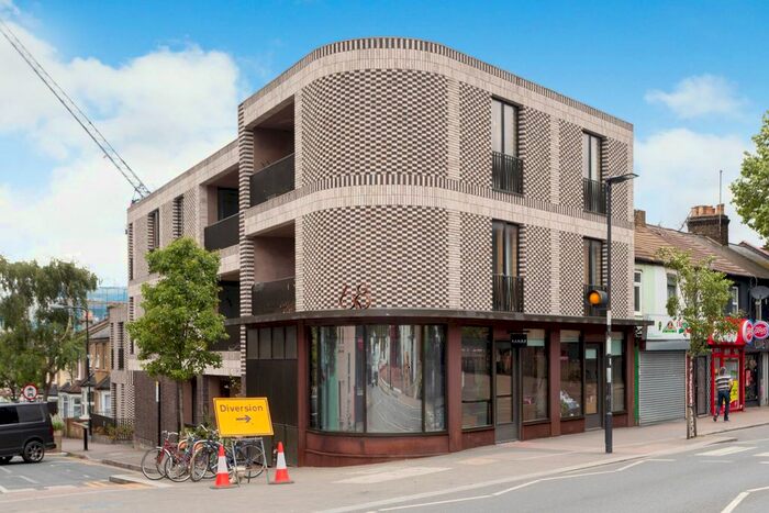 2 Bedroom Flat To Rent In Pattern Works, Gaywood Road, E17