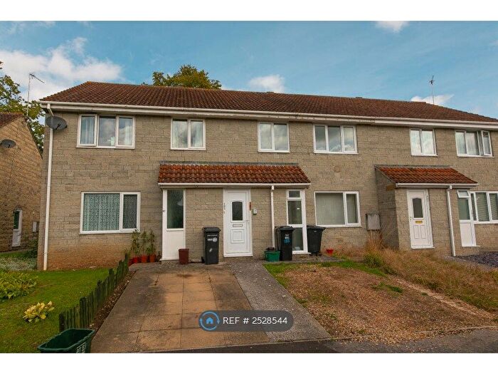 2 Bedroom Flat To Rent In Brookland Road, Langport, TA10