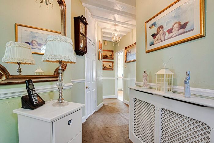 2 Bedroom Semi-Detached Bungalow For Sale In Bexley Lane, Sidcup, DA14