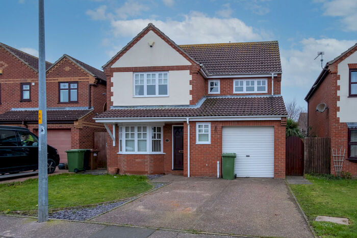 4 Bedroom Detached House To Rent In El Alamein Way, Bradwell, NR31