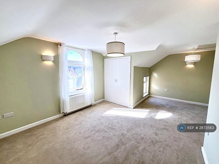 1 Bedroom Flat To Rent In Shaftesbury Road, Southsea, PO5