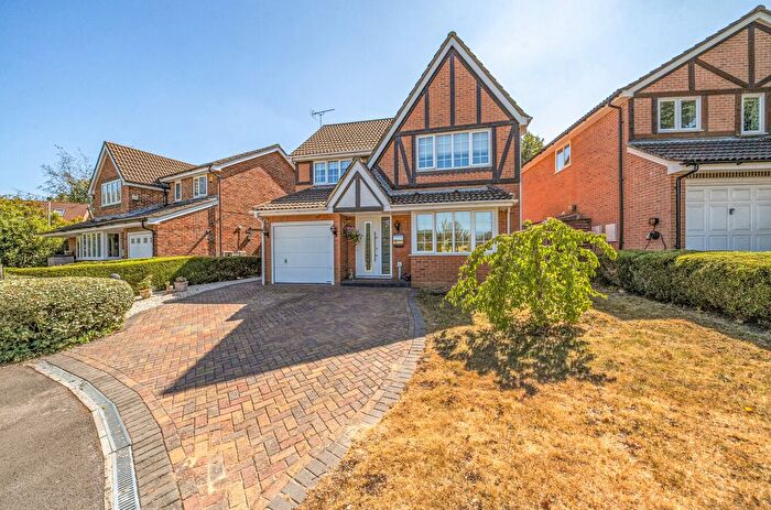 4 Bedroom Detached House For Sale In Juliet Gardens, Warfield, Bracknell, RG42