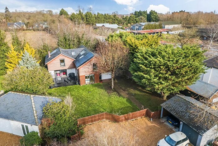 4 Bedroom Detached House For Sale In Sutton Courtenay, Oxfordshire, OX14