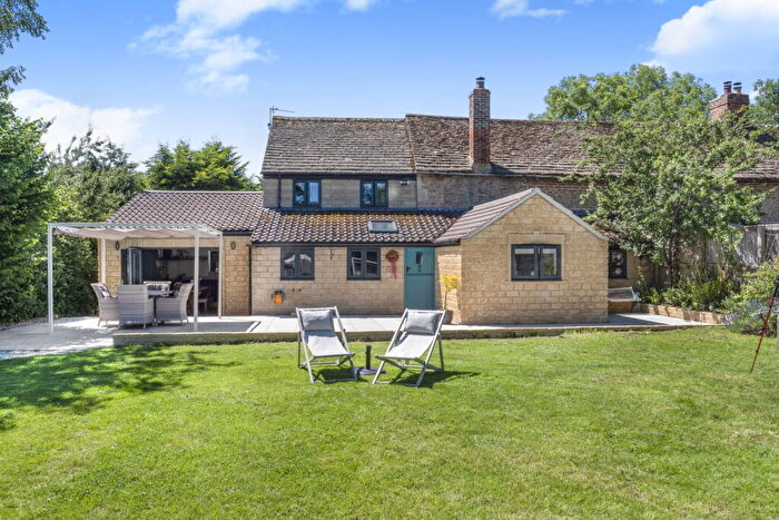 4 Bedroom Cottage For Sale In Westlands Lane, Beanacre, SN12