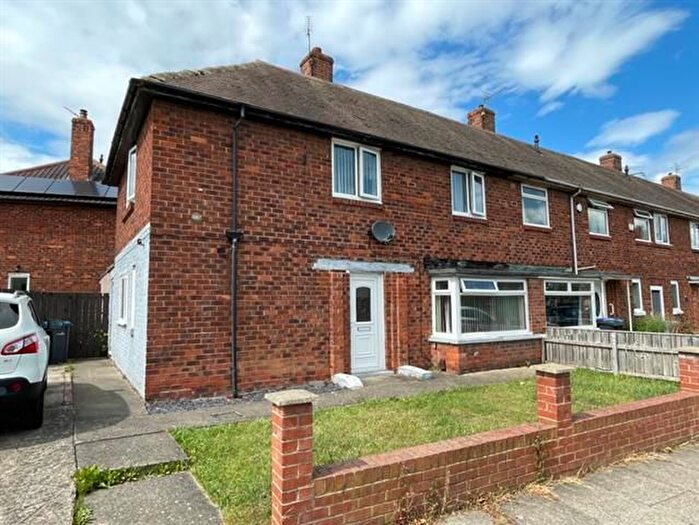 3 Bedroom End Of Terrace House To Rent In Sunningdale Road, Middlesbrough, TS4