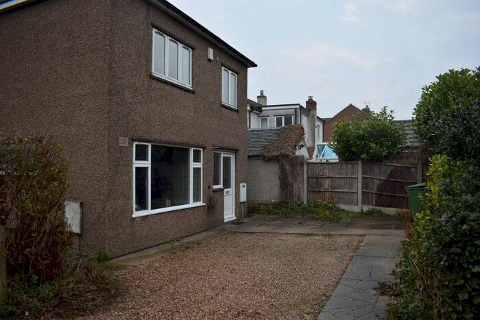 2 Bedroom Flat To Rent In Derby Road, Swanwick, Alfreton, DE55