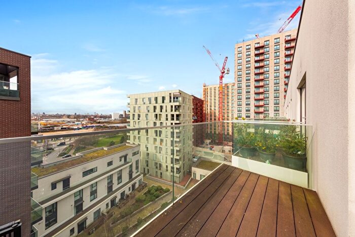 1 Bedroom Flat For Sale In Chandlers Avenue, London, SE10