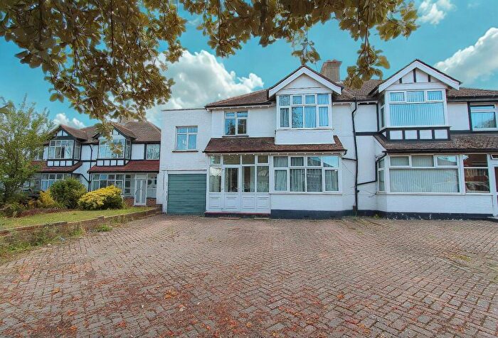 4 Bedroom Semi Detached House For Sale In Redford Avenue, South Wallington, SM6