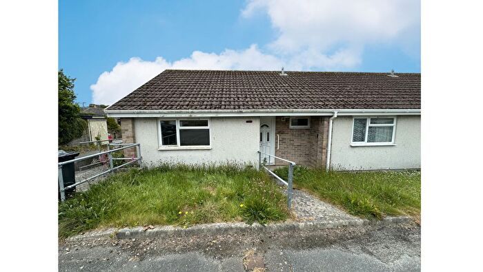 1 Bedroom Property For Sale In Vine Place, Tywardreath, Par, Cornwall, PL24