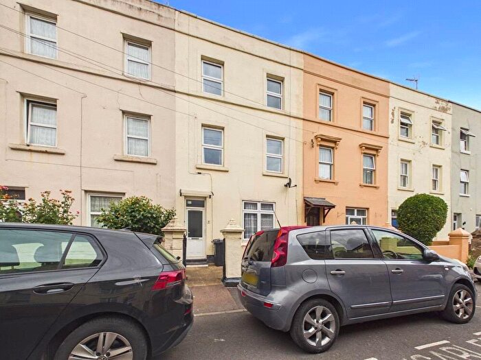5 Bedroom Terraced House For Sale In Arthur Street, Gloucester, Gloucestershire, GL1