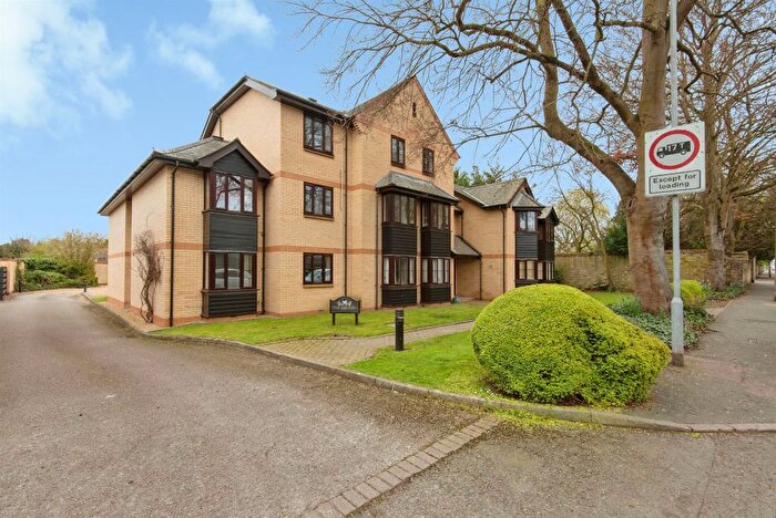 2 Bedroom Flat For Sale In New Road, Melbourn, Royston, SG8