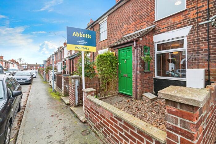 3 Bedroom Terraced House For Sale In Denmark Road, Beccles, Suffolk, NR34