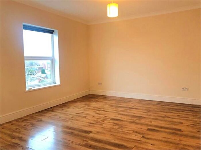 1 Bedroom Flat To Rent In Flat - Ilkeston Road, Heanor, Derbyshire, DE75
