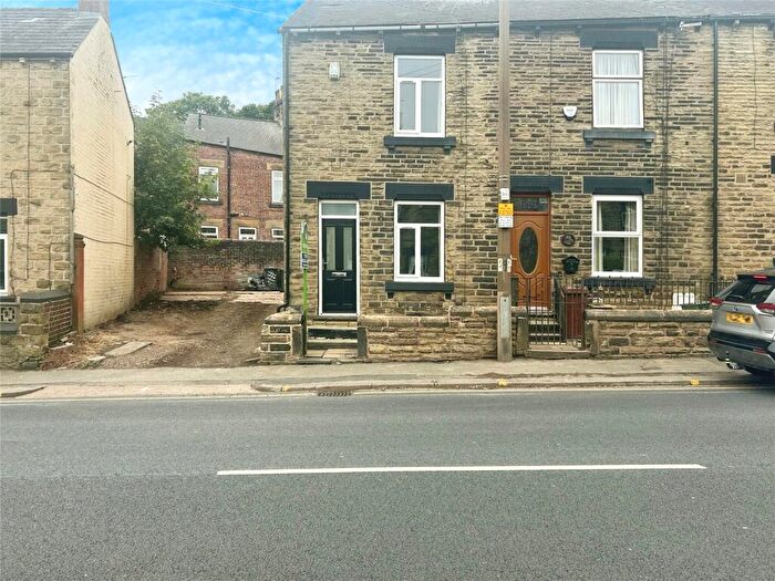 2 Bedroom End Of Terrace House To Rent In Doncaster Road, Barnsley, South Yorkshire, S70