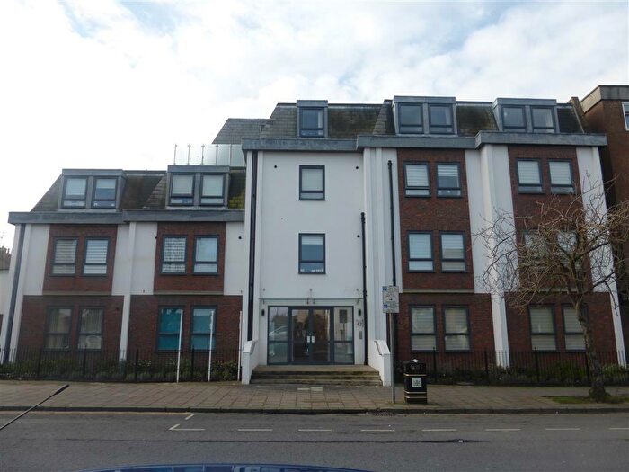 1 Bedroom Flat To Rent In Buckingham Street, Aylesbury, HP20