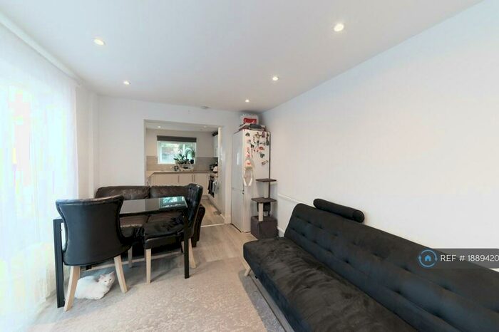 4 Bedroom Terraced House To Rent In West Road, London, E15