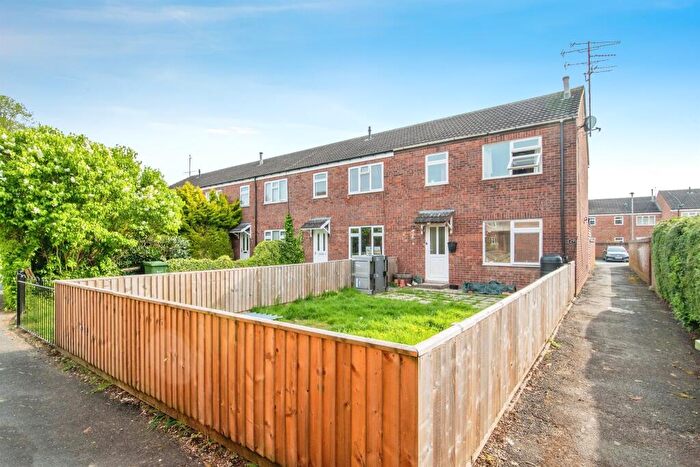 3 Bedroom End Of Terrace House For Sale In Cheaton Close, Leominster, HR6