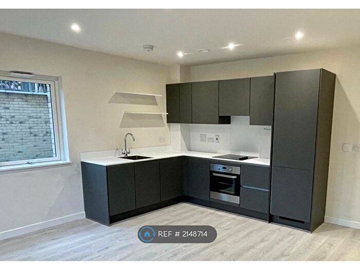 1 Bedroom Flat To Rent In Buttercup Apartments, London, NW7