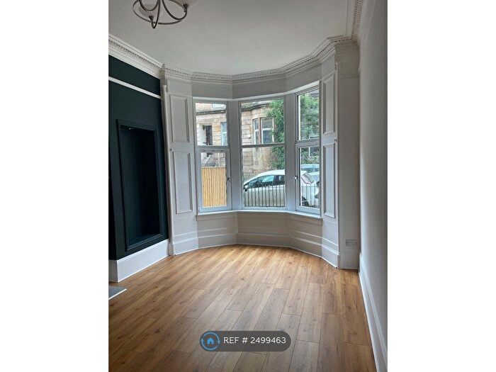 2 Bedroom Flat To Rent In White Street, Glasgow, G11