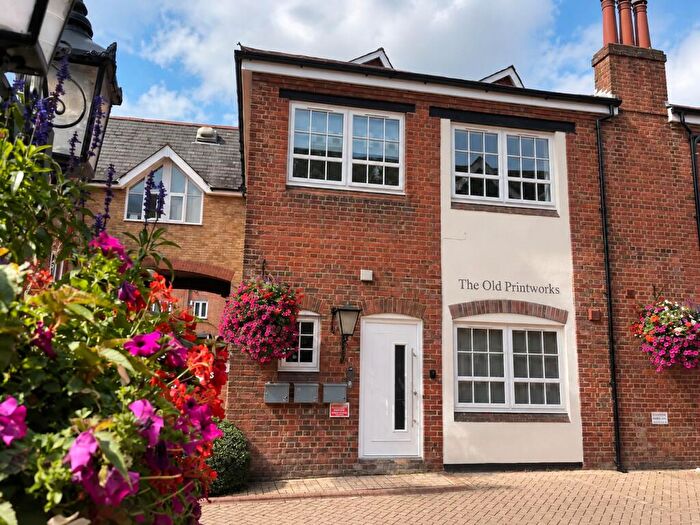 1 Bedroom Flat To Rent In The Old Printworks, Staple Gardens, Winchester, SO23