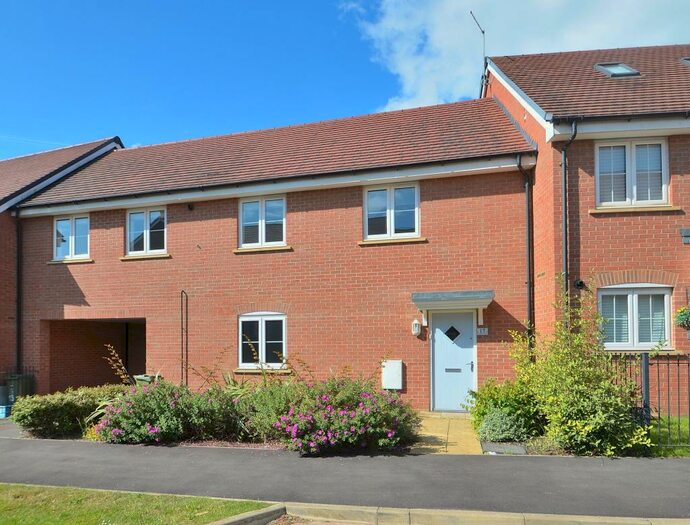 2 Bedroom Apartment To Rent In Santa Cruz Avenue, Bletchley, MK3