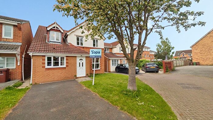 3 Bedroom Detached House For Sale In Fresh Meadows, Normanton, WF6