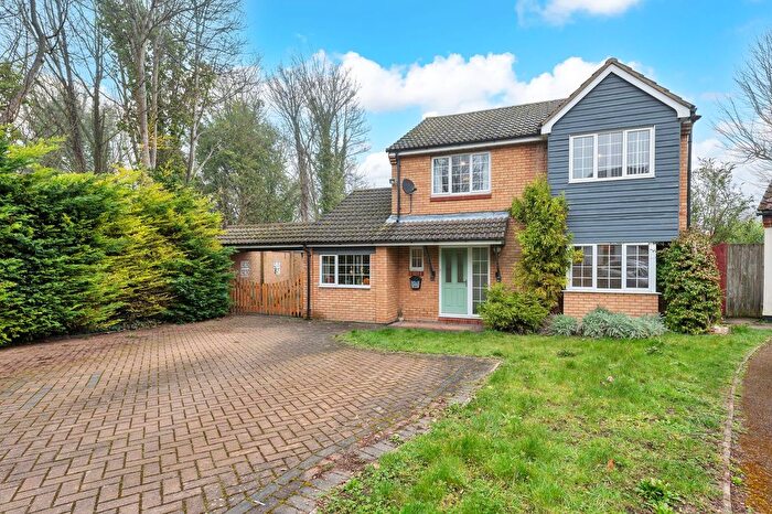 4 Bedroom Detached House For Sale In The Dell, Royston, SG8