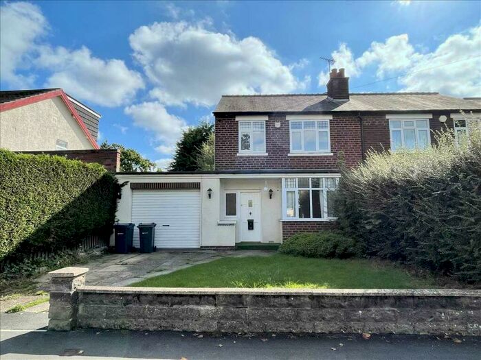 3 Bedroom Semi-Detached House To Rent In Clements Road, Birmingham, B25