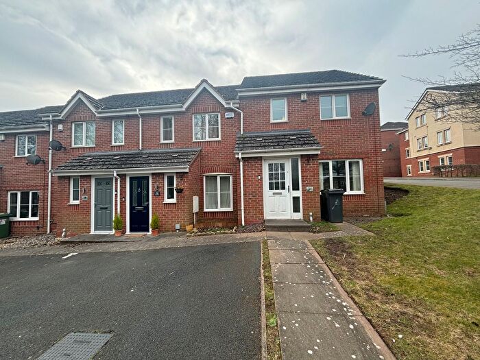 3 Bedroom End Of Terrace House To Rent In Blue Cedar Drive, Streetly, Sutton Coldfield, B74