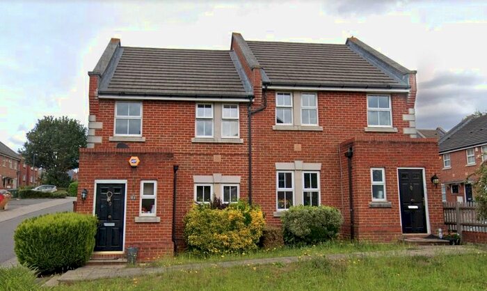 3 Bedroom Semi-Detached House To Rent In Barlow Drive, London, SE18